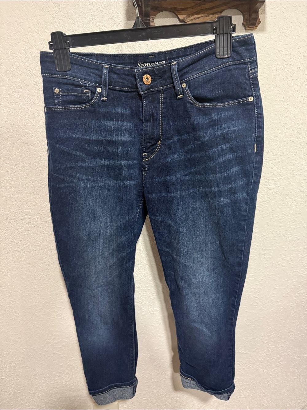 Signature Women's Dark Indigo Cropped Jeans